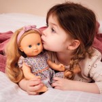 Lalka Marie 32 cm (kolekcja LOVELY POMEA) / Djeco