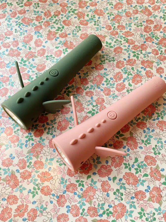 Latarka smok - Raspberry / Konges slojd