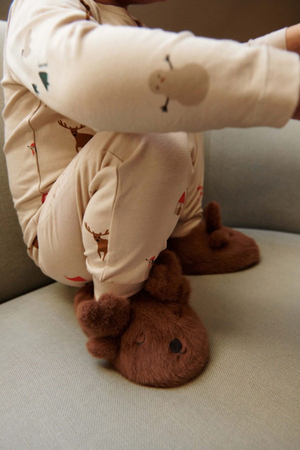 Pluszowe kapcie Aviaja Reindeer - pecan / Liewood