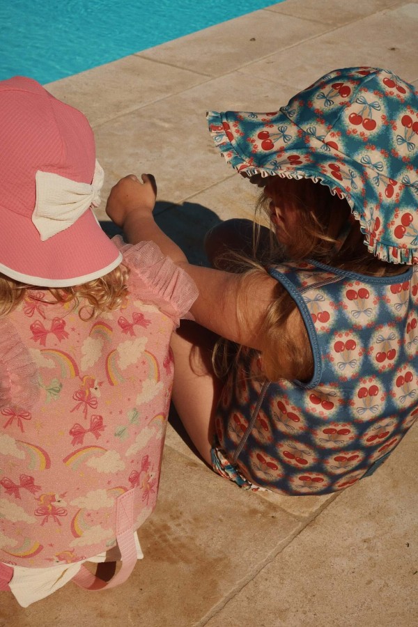 Kapelusz przeciwsłoneczny Maya - cherry bow blue / Konges slojd