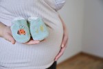 Zestaw prezentowy 2w1 Myszka (grzechotka + buciki) kolekcja Petites Chansons / Kaloo