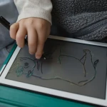 Podświetlany tablet do rysowania KIDYDRAW-MINI - zwierzęta dookoła świata / Kidywolf