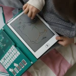 Podświetlany tablet do rysowania KIDYDRAW-MINI - zwierzęta dookoła świata / Kidywolf
