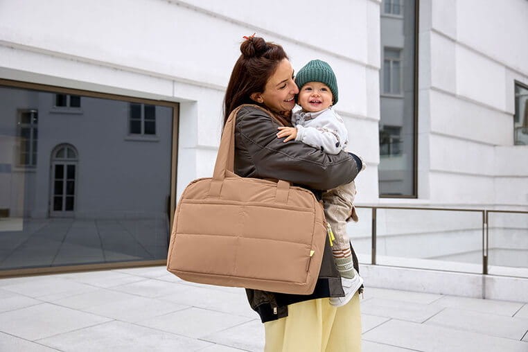 Torba dla mam z akcesoriami Everyday almond / Lassig Green Label