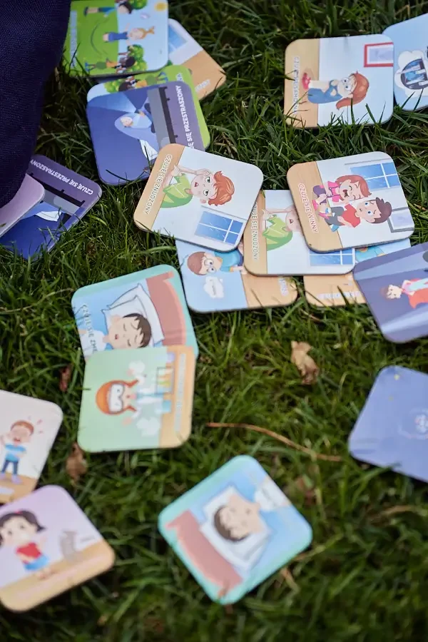 Memory o emocjach – gra o emocjach + mini e-book 2+ / rozwojowa mama