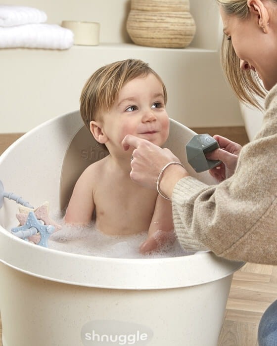 ECO Wanienka Shnuggle Toddler z piankowym oparciem Cookies & Cream /Shnuggle