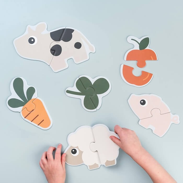 Pierwsze puzzle dwuelementowe Farma Tiny Farm / Done by Deer