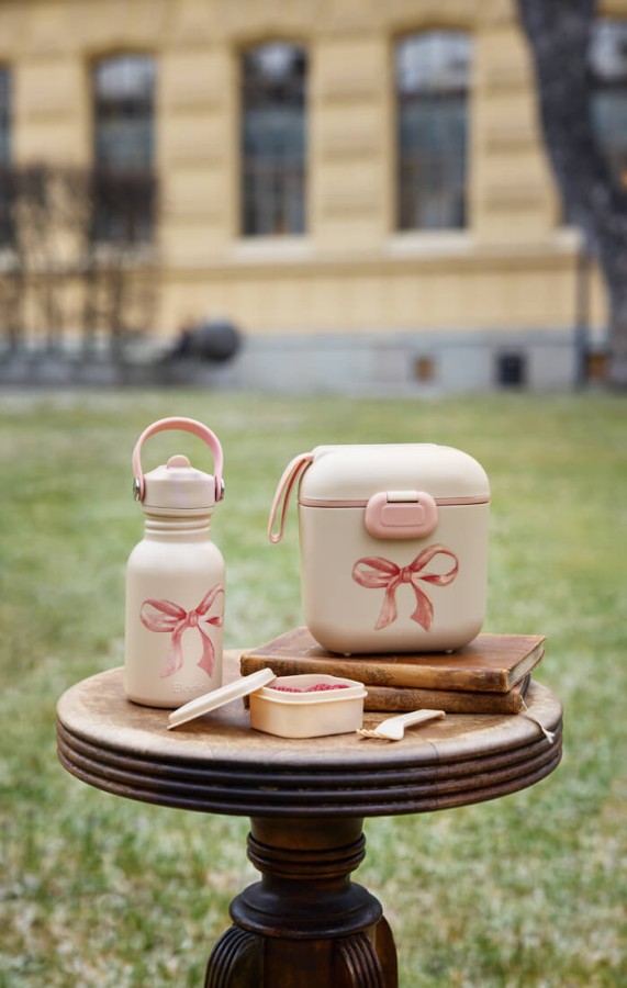 Pojemnik na drugie śniadanie i przekąski - Rosy Bow / Elodie Details
