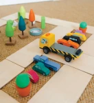 Drewniana ciężarówka z autkami / Tender Leaf Toys