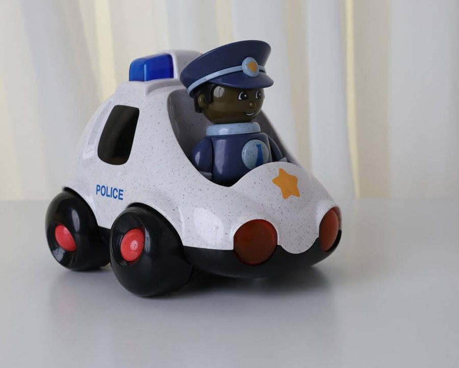 Wóz policyjny z policjantem / TOLO Bio