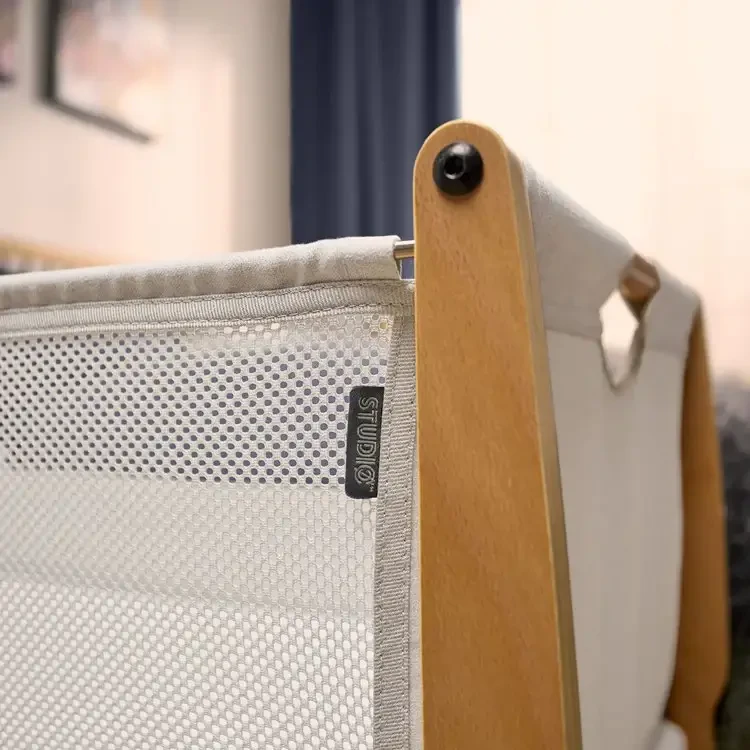 Łóżeczko dziecięce SnuzPod Studio - Stockholm / Snuz
