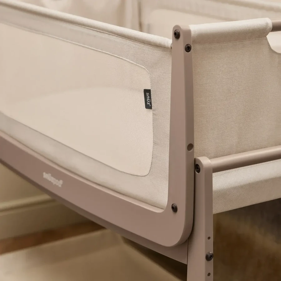 wielofunkcyjne łóżeczko dostawne SnuzPod5 - mocha / Snuz