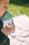 Bidon tritanowy ze słomką, 300 ml - sage green / Beaba