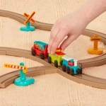 All Aboard – kolejka z torami i znakami 29 el., magnetyczne wagony 2+ / Battat