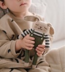 Dziergany królik z wełny alpaki - olive overalls / Main Sauvage