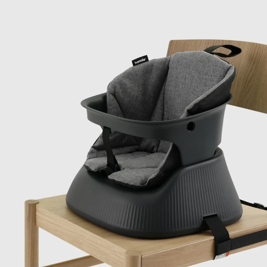 Przenośne krzesełko do karmienia - Charcoal Black / Hannie 