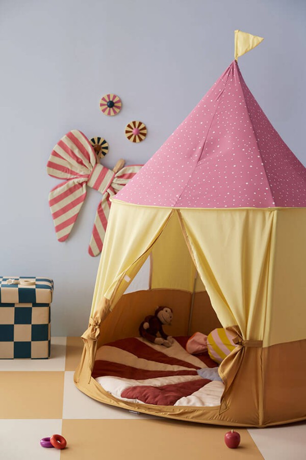 Mata do zabawy Circus - czerwona / Kid's Concept