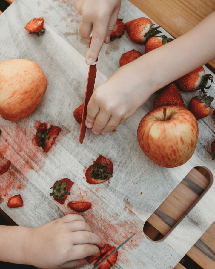 Bezpieczny nóż do nauki krojenia dla dzieci MOKA / KiddiKutter