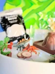 Zestaw sensoryczny Świat dinozaurów, tacka + figurki + śnieg sensoryczny / Jellystone