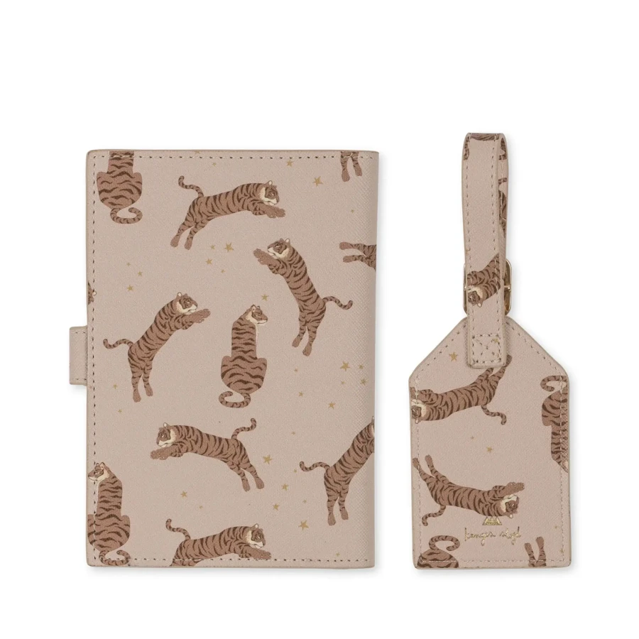 Etui na dokumenty i zawieszka do walizki - tiger sand / Konges Slojd