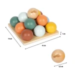 Edukacyjny sorter Montessori z drewnianymi kulkami i planszą / Small Foot