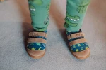 Trampki na plac zabaw, do żłobka, przedszkola - NAVY DINO / TITOT