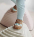 Trampki na plac zabaw, do żłobka, przedszkola - BLUE DAISY / TITOT