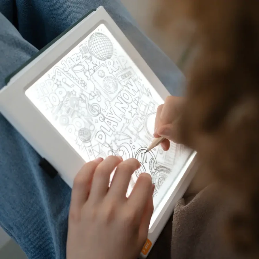 Tablet graficzny z szablonami do rysowania KIDYDRAW-PAD - Meli Melo / Kidywolf