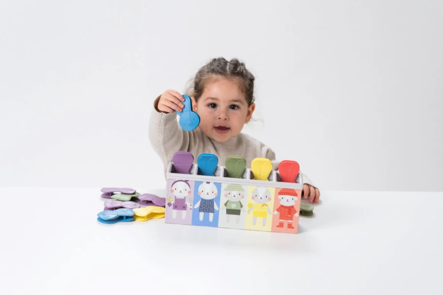 Edukacyjna zabawka z klipsami - Dopasuj i licz! / Taf Toys