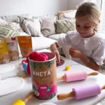 Wegańska masa plastyczna w puszce XXL, 1kg - zielona / KNETA