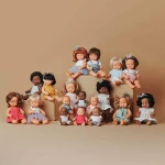 USZKODZONE OPAKOWANIE: Lalka dziewczynka Europejka Brązowe włosy My Friends & Me, 38cm / Miniland Doll
