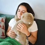 Pluszowy obciążeniowy miś Podcoll Histoire d'Ours - jasny brązowy / Doudou et Compagnie