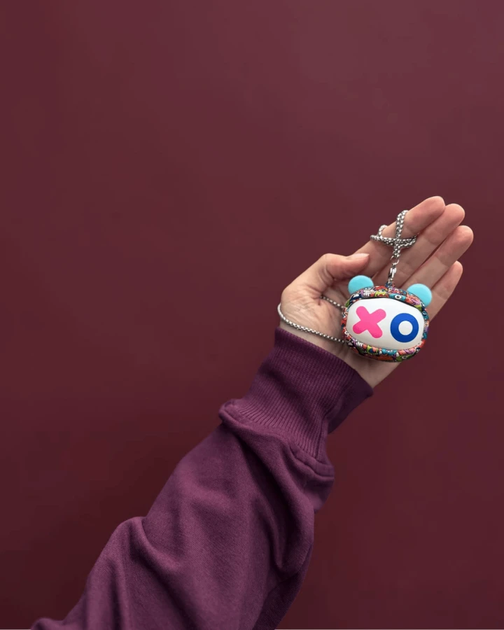 GOAT Earbuds Graffiti słuchawki bezprzewodowe z etui i wisiorkiem / Kiddoboo