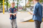 Gra zręcznościowa Kendama - ćwiczenie refleksu i precyzji / BS Toys