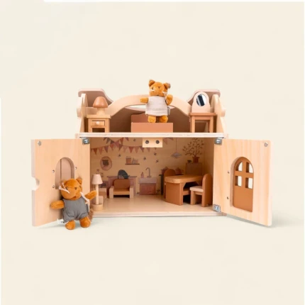 Domek dla lalek z wiewiórkami / Egmont Toys