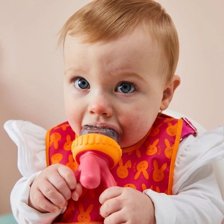 Gryzak silikonowy do podawania pokarmu - Strawberry Shake / b.box