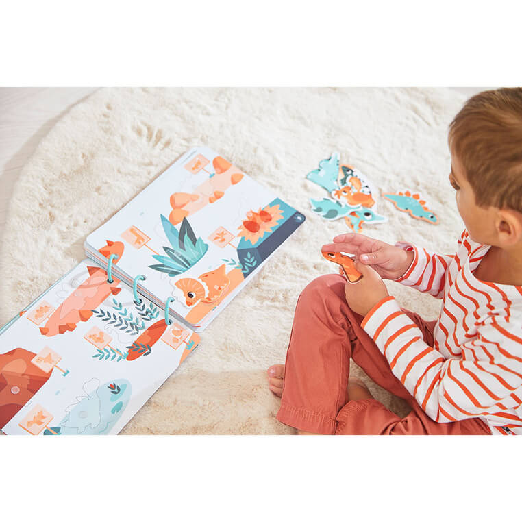 Książeczka z zadaniami Busy Book Dinozaury 3+ / Janod