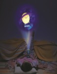 Light Me to the Moon – projektor-latarka / B.Toys