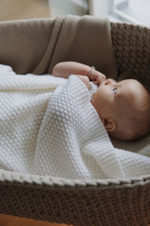 kocyk-z-welny-merino-w-kolorze-cream.jpg