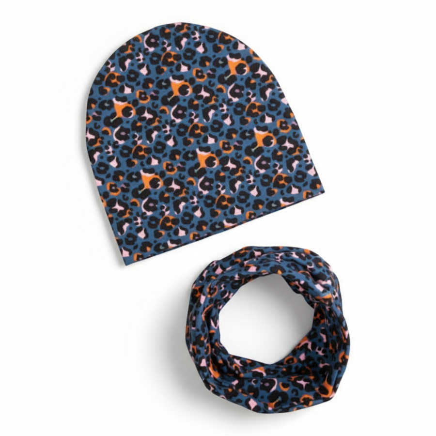 czapka-z-kominem-dla-dziewczynki-wild-spots.jpg