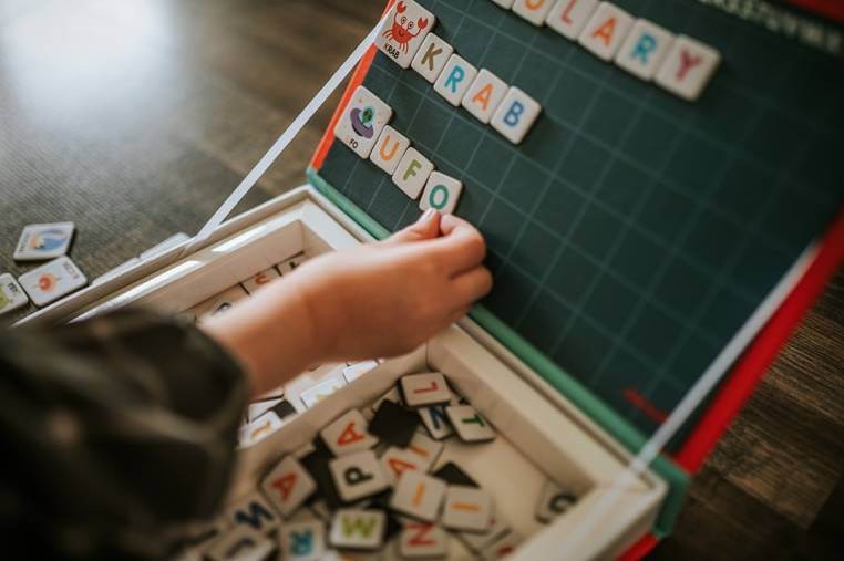 Magnetyczna układanka Polski Alfabet Magnetibook / Janod