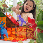 Klocki Magnetyczne Dino World 40 el. / Magna-Tiles