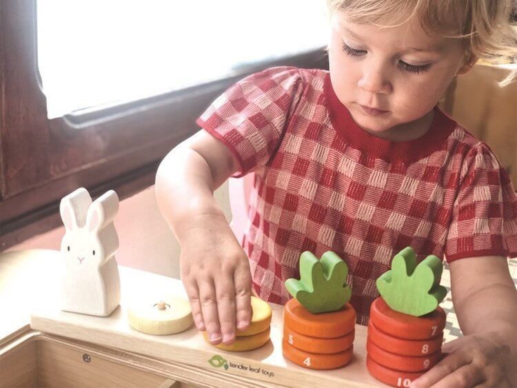 Drewniana zabawka - Królik i liczenie marchewek / Tender Leaf Toys