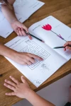 “Kolorowe ziółka” – książeczka edukacyjna dla dzieci / Pan Tabletka