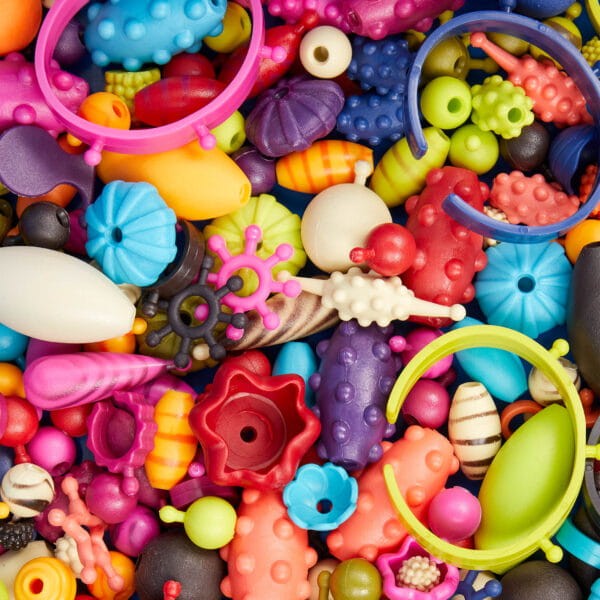 Pop-Arty! – zestaw do tworzenia biżuterii – 300 elementów / B.Toys