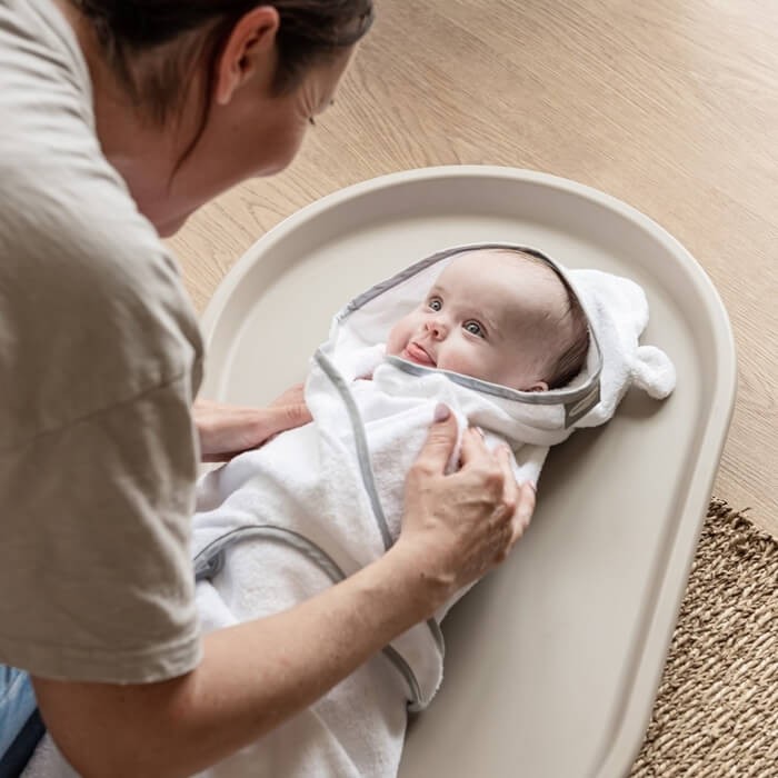 Przewijak z pianki Squishy - Taupe / Shnuggle