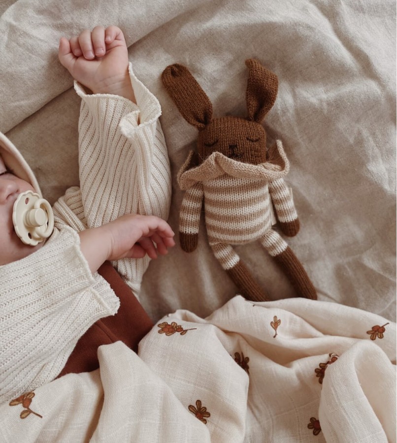 Dziergany królik z wełny alpaki - sand striped romper / Main Sauvage