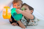 Słoik sensoryczny do napełnienia wodą - zielony / Glo Pals