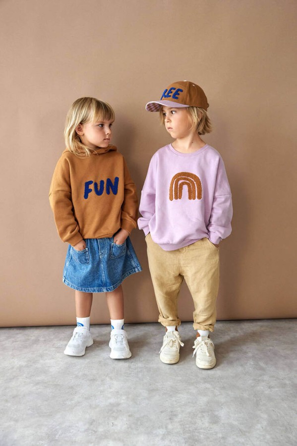Bluza z bawełny organicznej GOTS Little Gang Rainbow lilac / Lassig