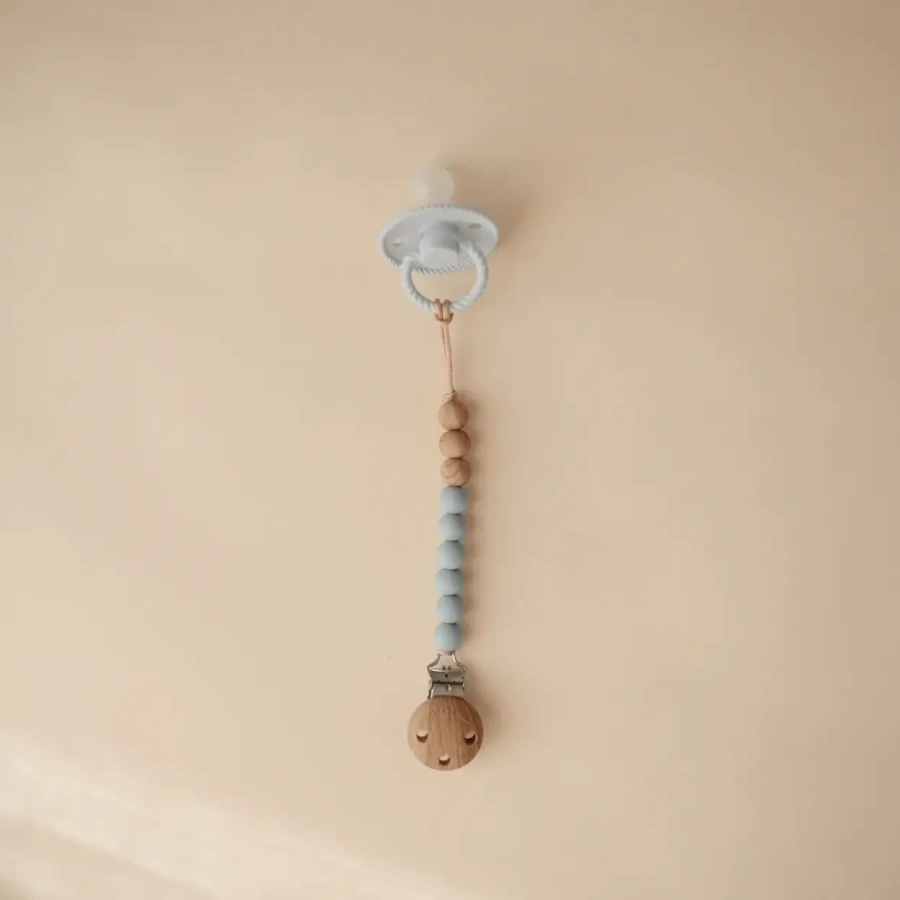 Zawieszka koralikowa na smoczek Eva - Cloud / Mushie